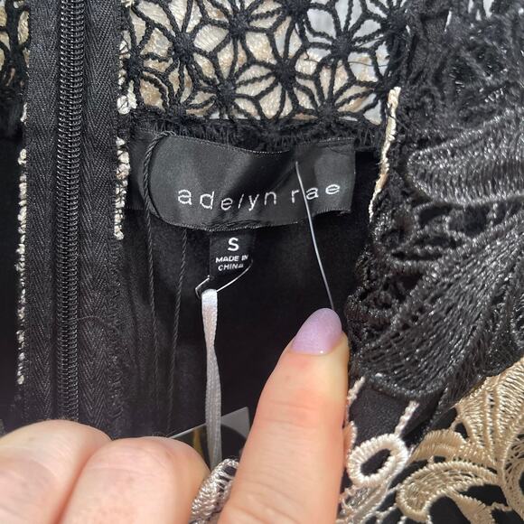 Adelyn Rae Lizette Dress Black Gold Champagne Lace Midi Small New With Tags - Picture 5 of 11